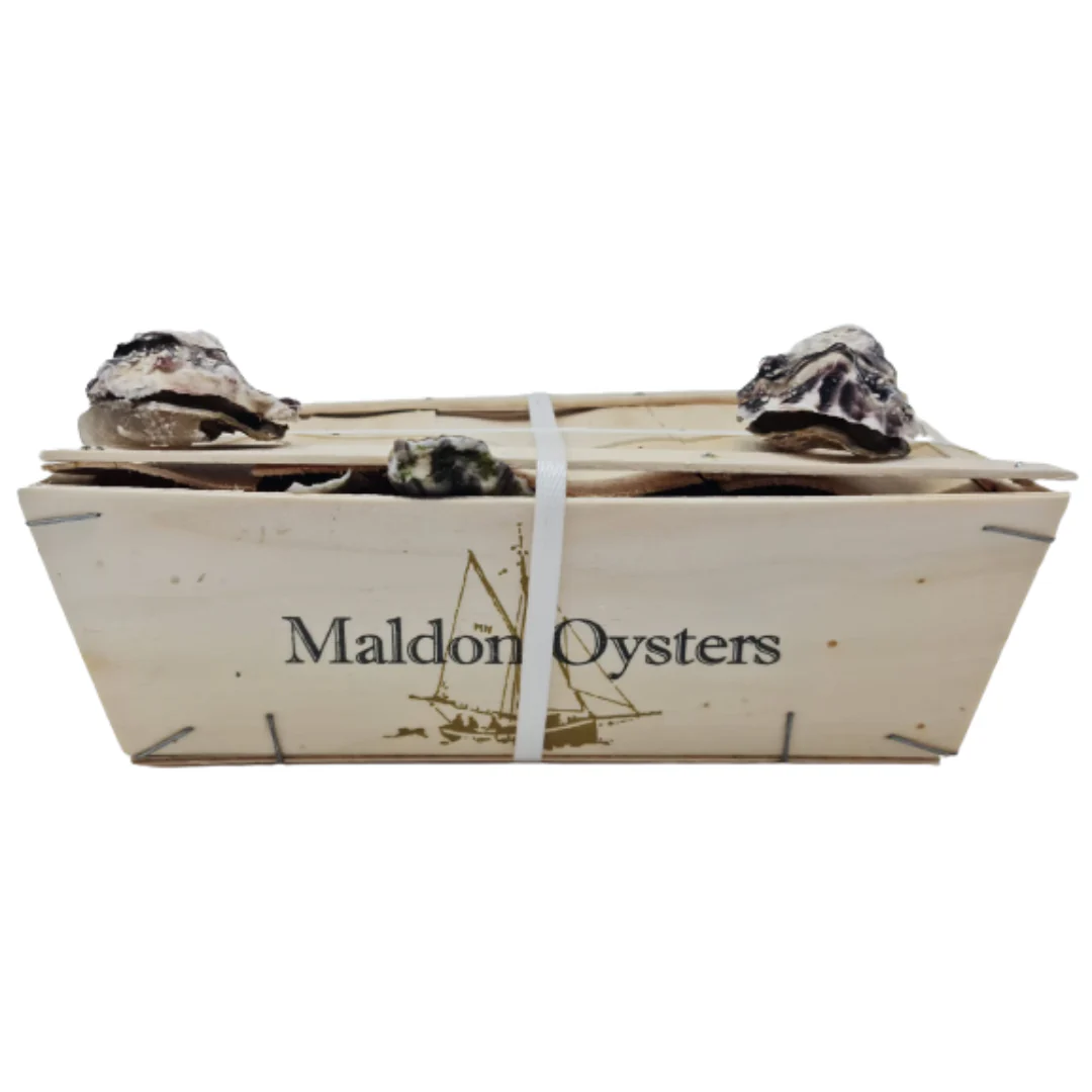 25 Fresh Oysters | 100gr Salmon Caviar | 500gr Smoked Salmon