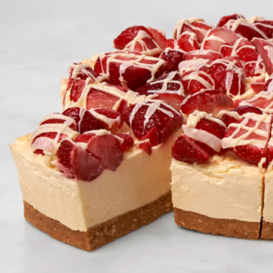English Cheesecake Company Strawberries & Cream Cheesecake 1.89kg